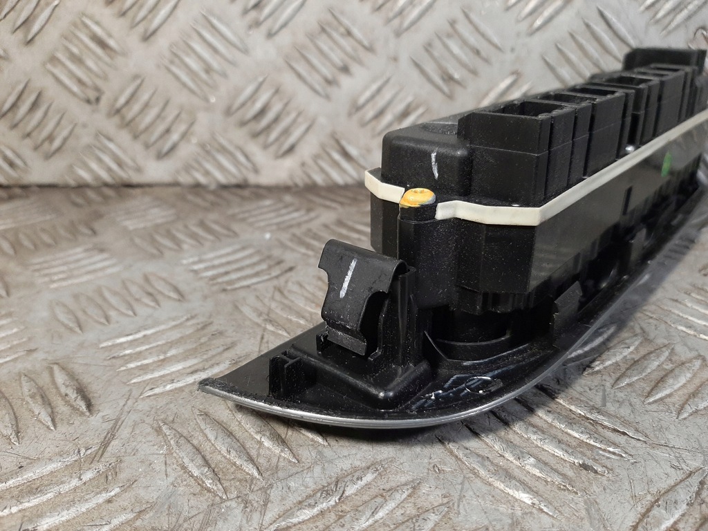 фото №12, Chevrolet silverado 12r панель переключатель окон