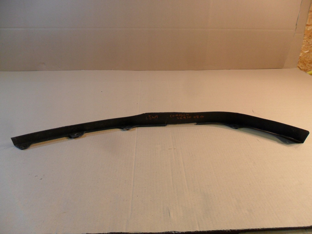 фото №9, Накладка-спойлер спойлер бампера toyota corolla verso 01-04