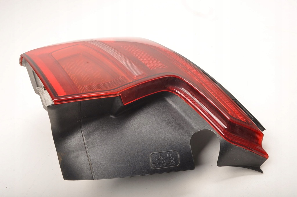 фото №10, Volvo s90 ii лампа правая задняя правый задняя 31698713