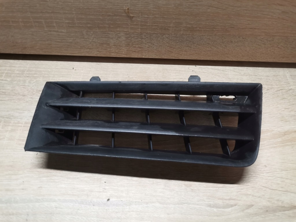 Купить Решётка бампера правый перед renault megane ii d8200114157e nr11