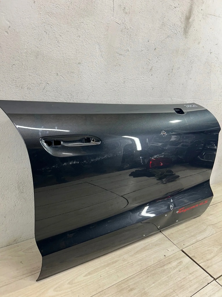 фото №8, Porsche taycan 9j1 2020 дверь