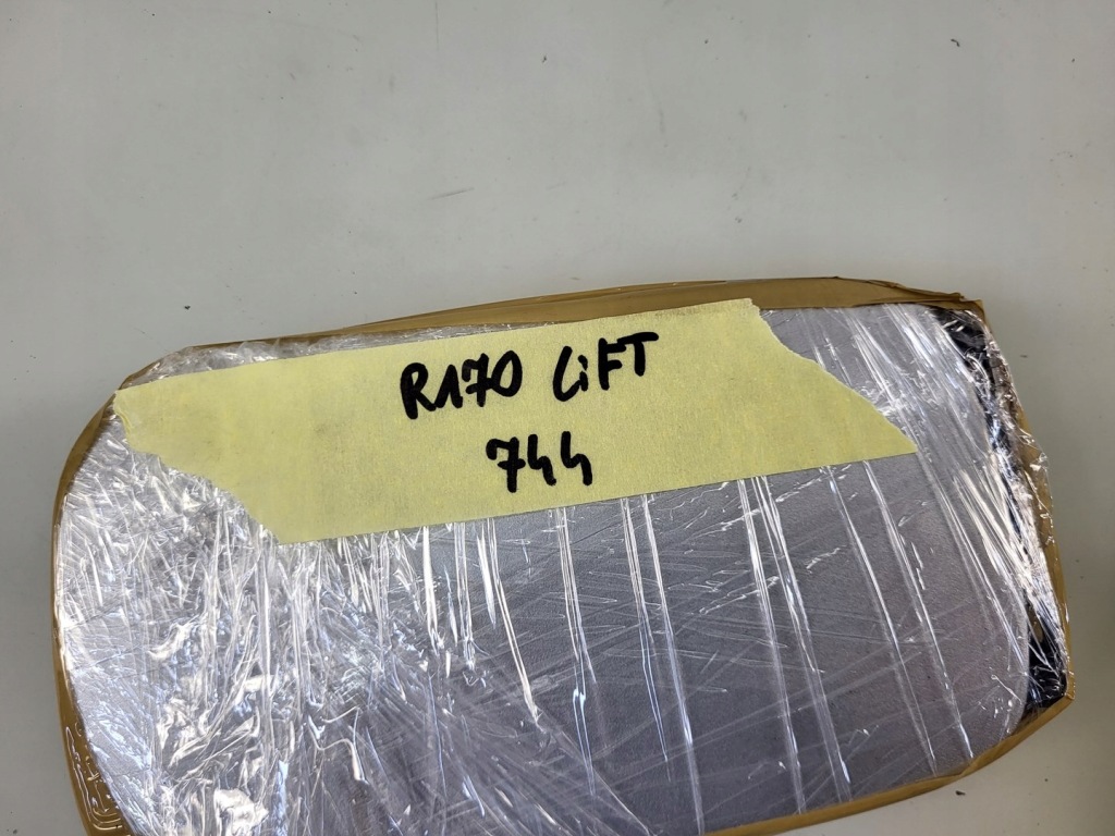 фото №9, Mercedes slk r170 lift крышка заливной топлива 744