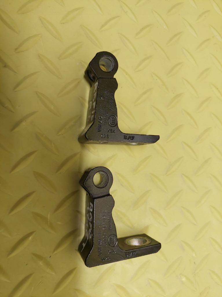 фото №3, Skoda rapid ii петля двері правий задня 8k0831402p