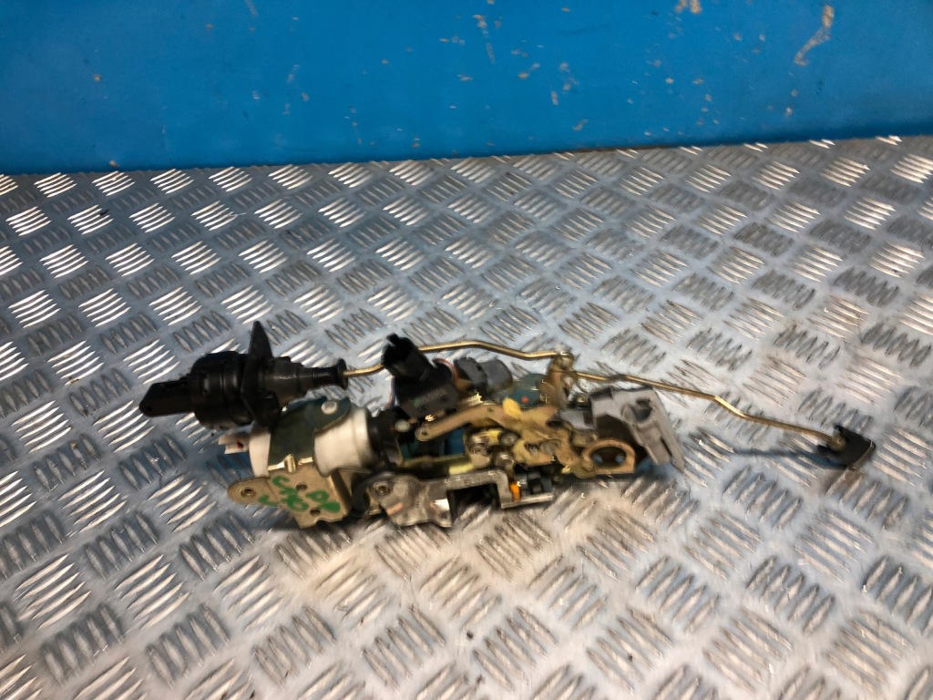 Купити Mercedes-benz оригінальний номер 1407206235 замок двері