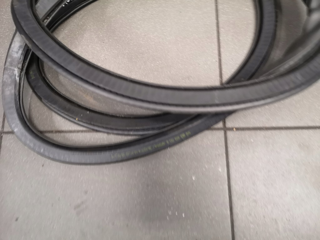 фото №10, Прокладка дверь левый задняя audi a4 b6 8e5833721b