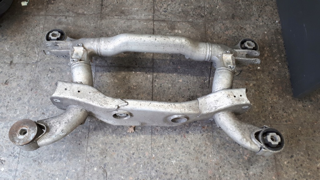 фото №1, Подрамник подрамник задняя bmw e65 3.0