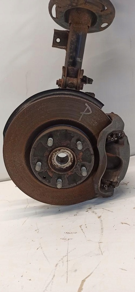 фото №4, Mazda 3 поворотный кулак правый перед 2.0 b 2015