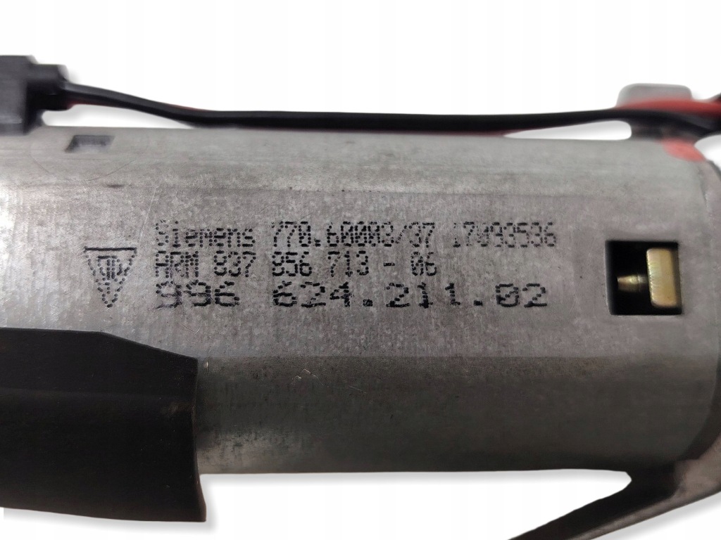 1999 porsche 911 996 моторчик люк 99662421102 Недорого