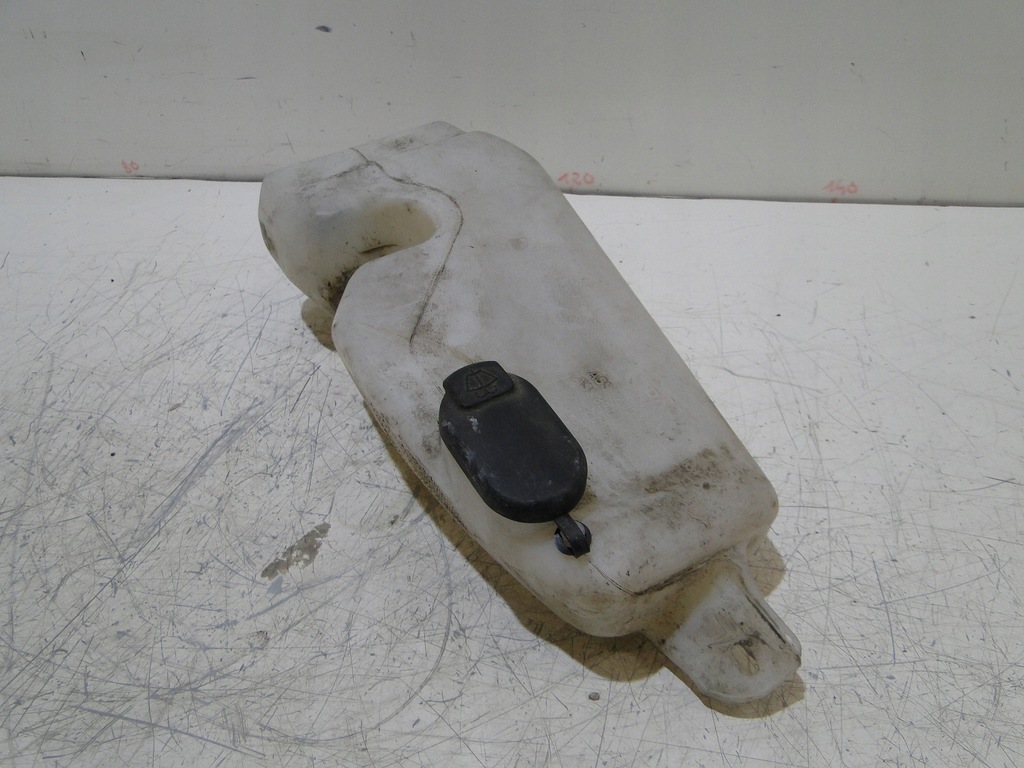 фото №7, Dacia sandero i бак жидкость омывателя