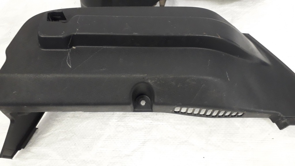 фото №10, Кронштейн полка багажника правое seat ibiza iii 6l6867762h