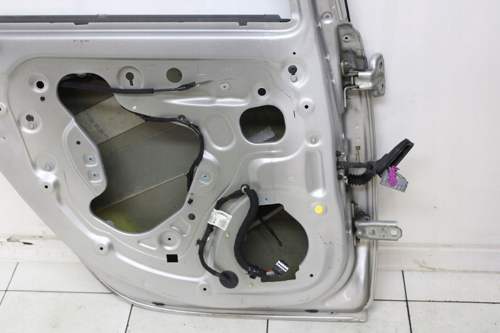 фото №10, Opel ampera chevrolet volt 10r- двері ліва задні лівий задня