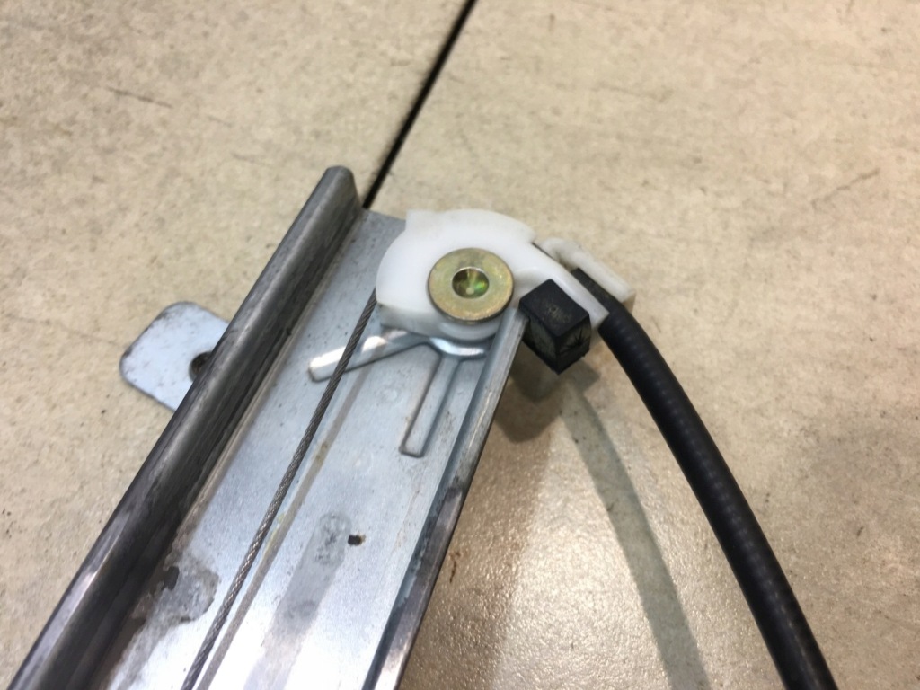 фото №8, Подъемник стекло правый перед micra k12 0130822203