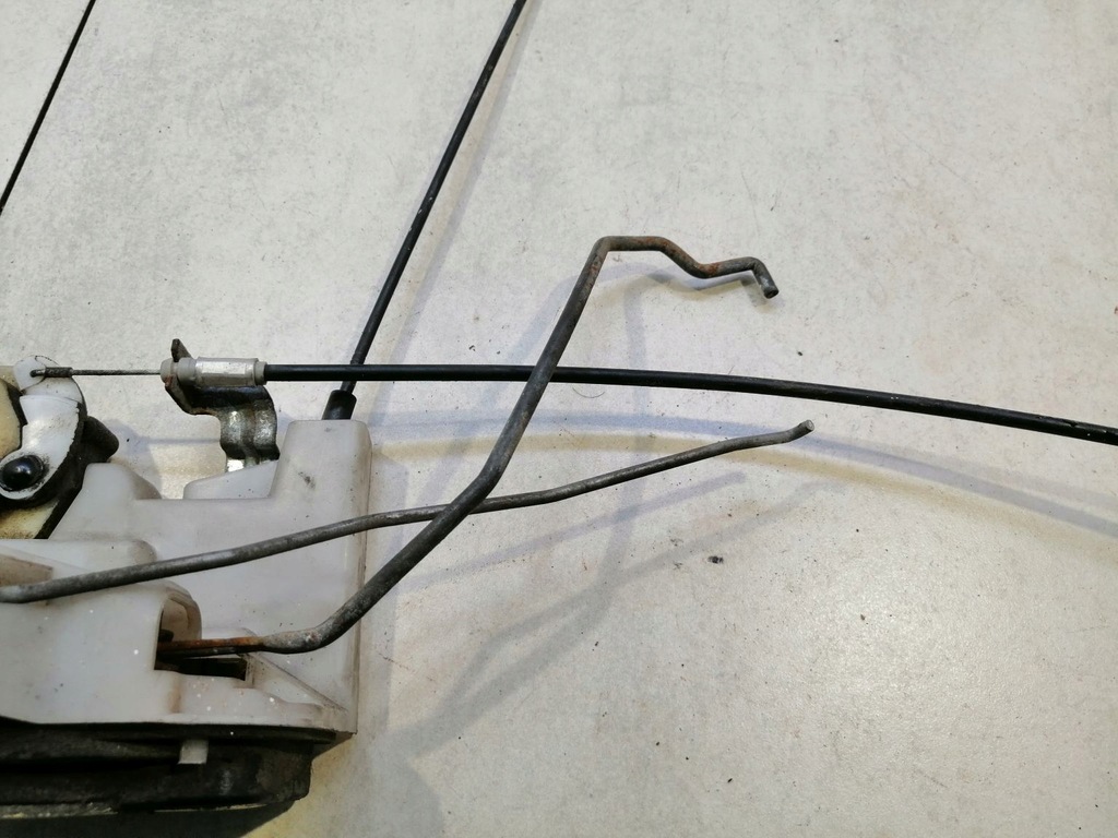 фото №10, Замок дверь левый перед mazda mpv ii