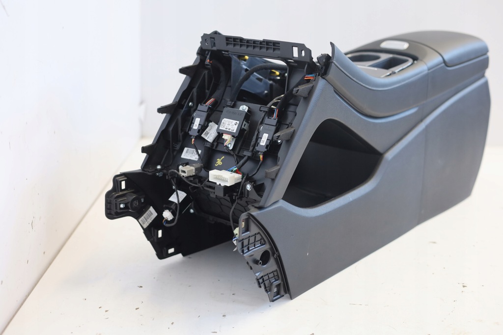 фото №8, Туннель средний подлокотник hyundai santa fe iv 2021 rok