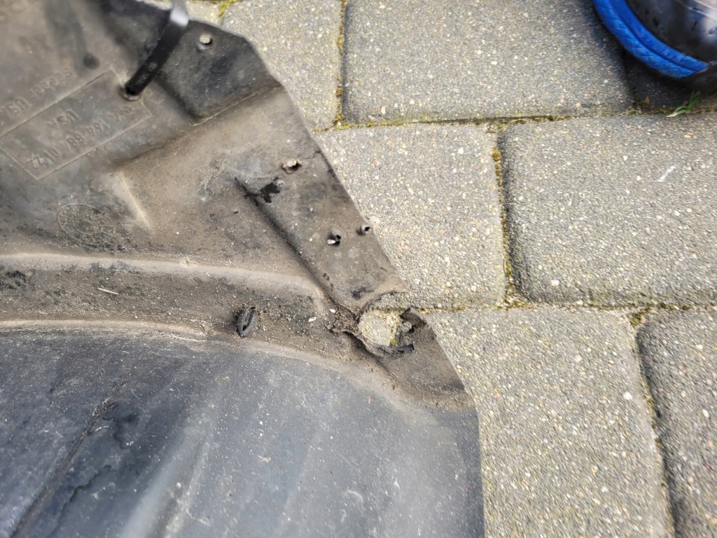 фото №8, Mercedes ml w164 подкрылок передние левая полный