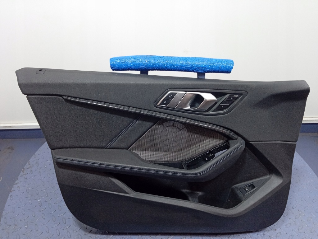 фото №1, Bmw 1 f40 обивка дверь перед левая hlsw