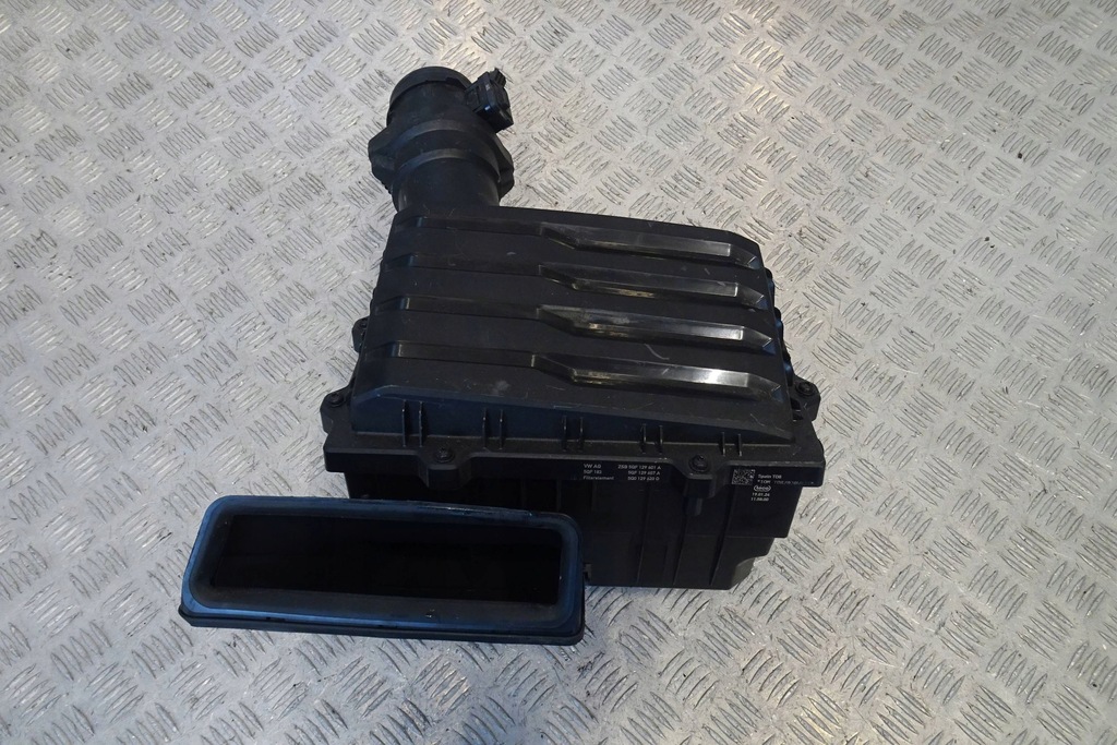 фото №1, Vw -t-roc - корпус фильтра воздуха 5qf129601a