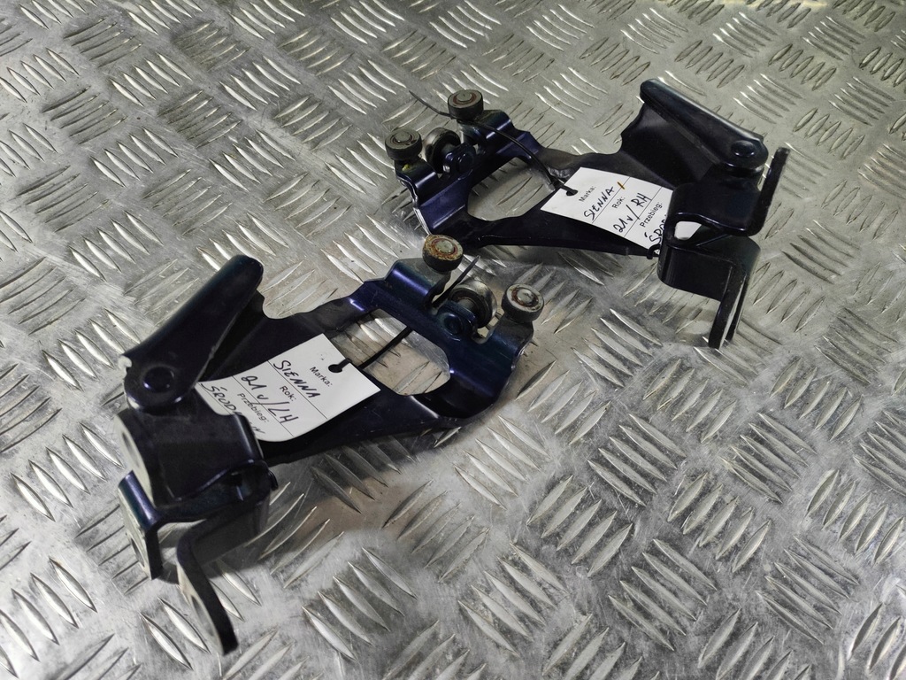 фото №1, Toyota sienna xl40 2021 петля ролик дверь правая левая правый левый