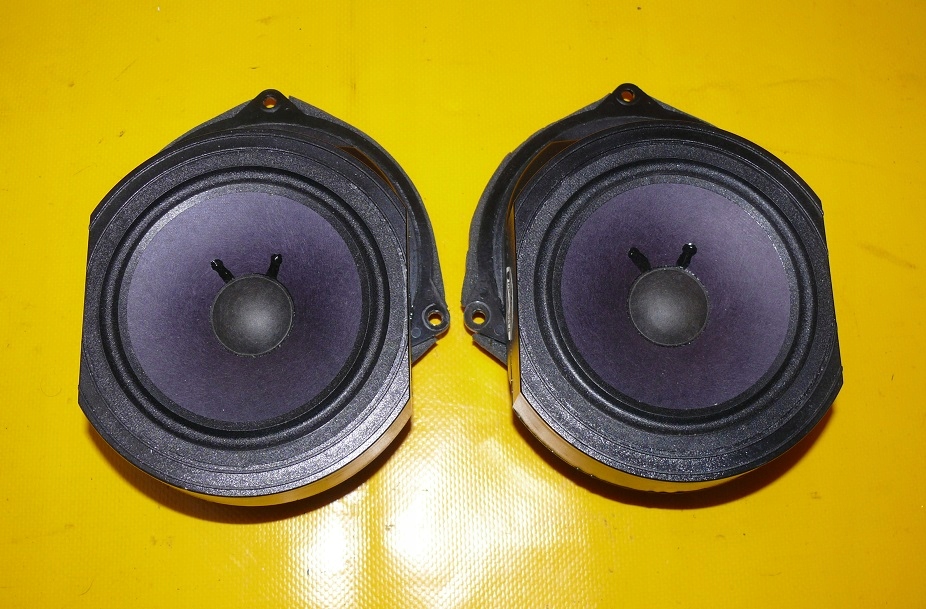 фото №1, Динамик дверь левый правый перед vw phaeton 02-05