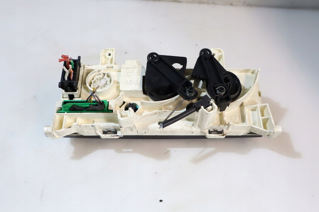 фото №4, Панель керування обдув renault clio ii