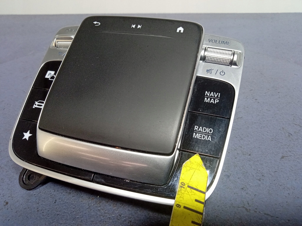 фото №7, Mercedes gls x167 переключатель панель idrive touch pad a2479004103