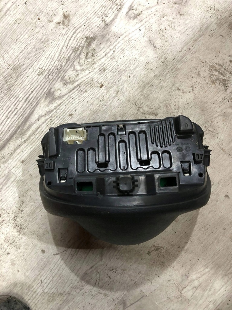 фото №4, Smart fortwo iii счетчик приборы 4519003700