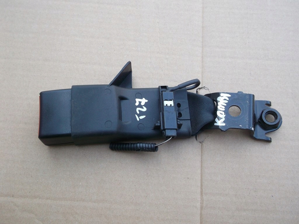 фото №1, Toyota avensis iii t27 клипса поперечина задняя