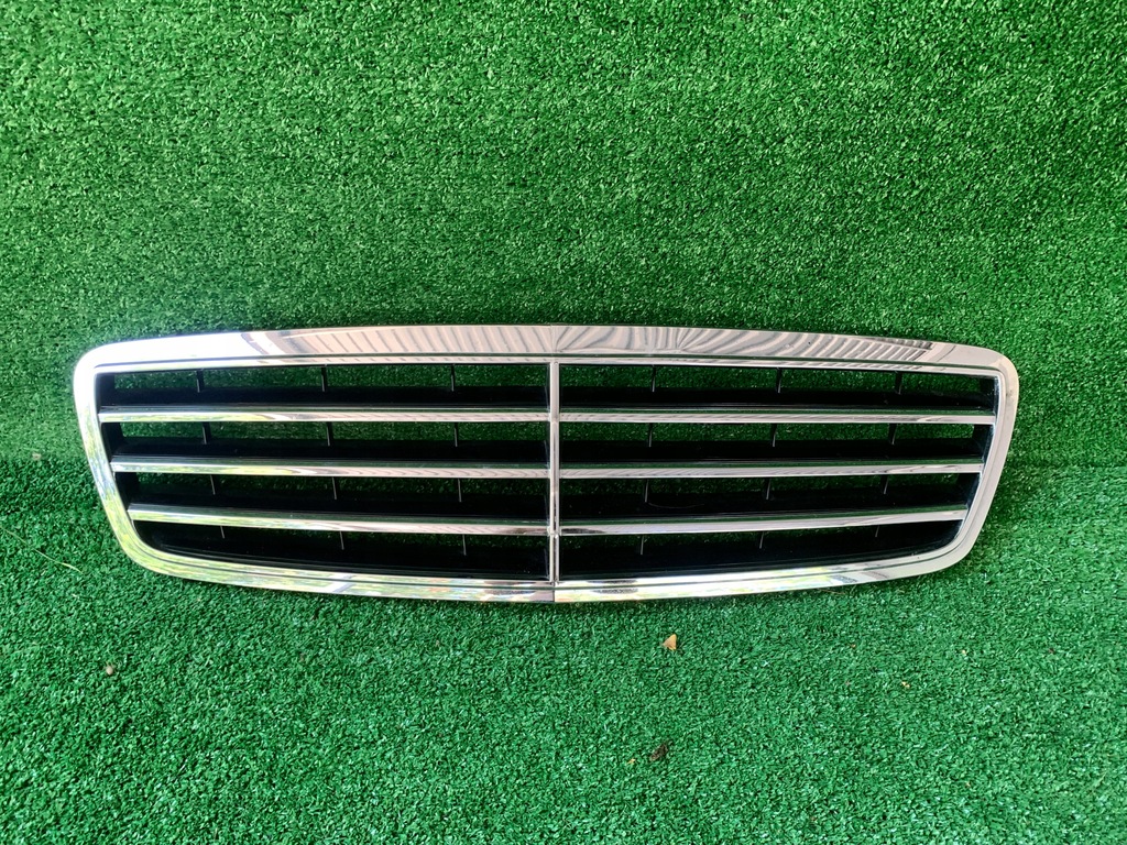 фото №1, Mercedes c w203 решітка радіатора решітка радіатора