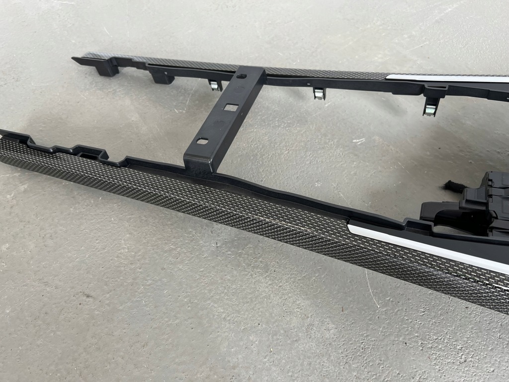 фото №16, Bmw g70 seria 7 декоры карбон dekor nowe kompet 7883381 карбон bmw