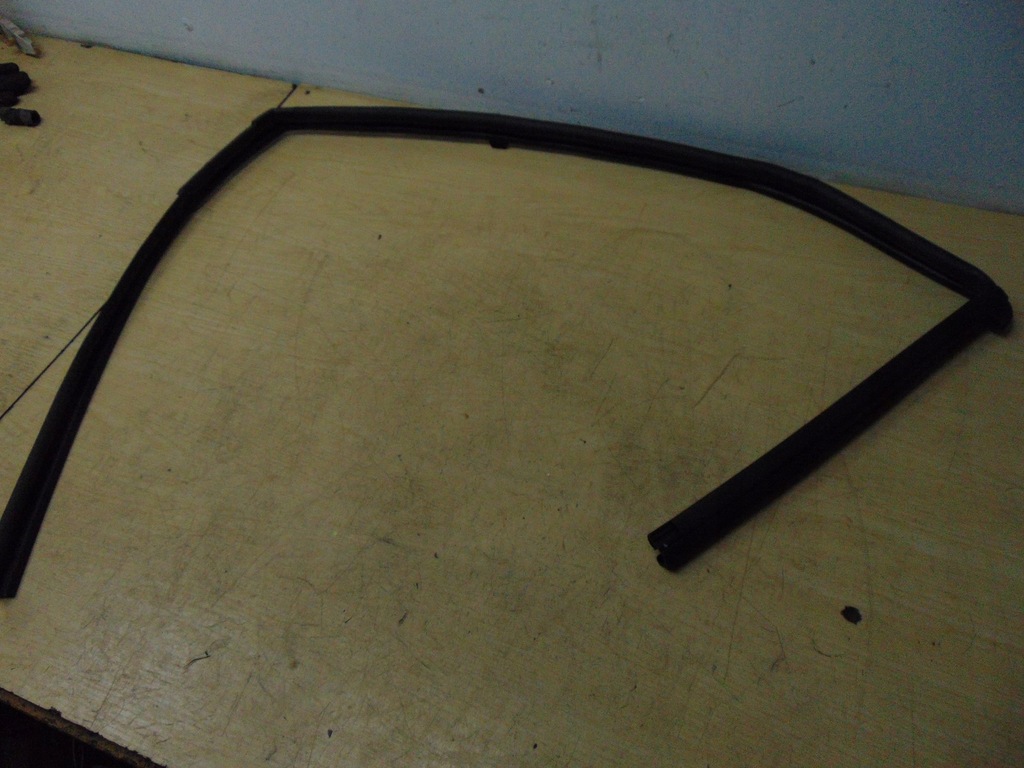 фото №5, Прокладка стекло дверь nissan note nowa 80330-9u10a