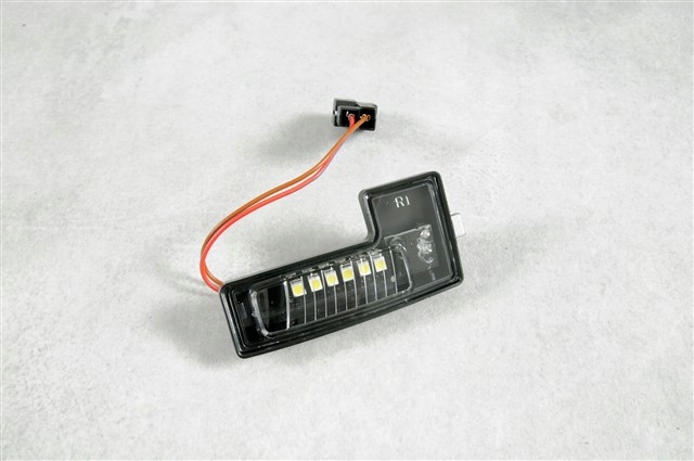 фото №1, Porsche 958.2 cayenne lampa/oświetlenie/lusterko r