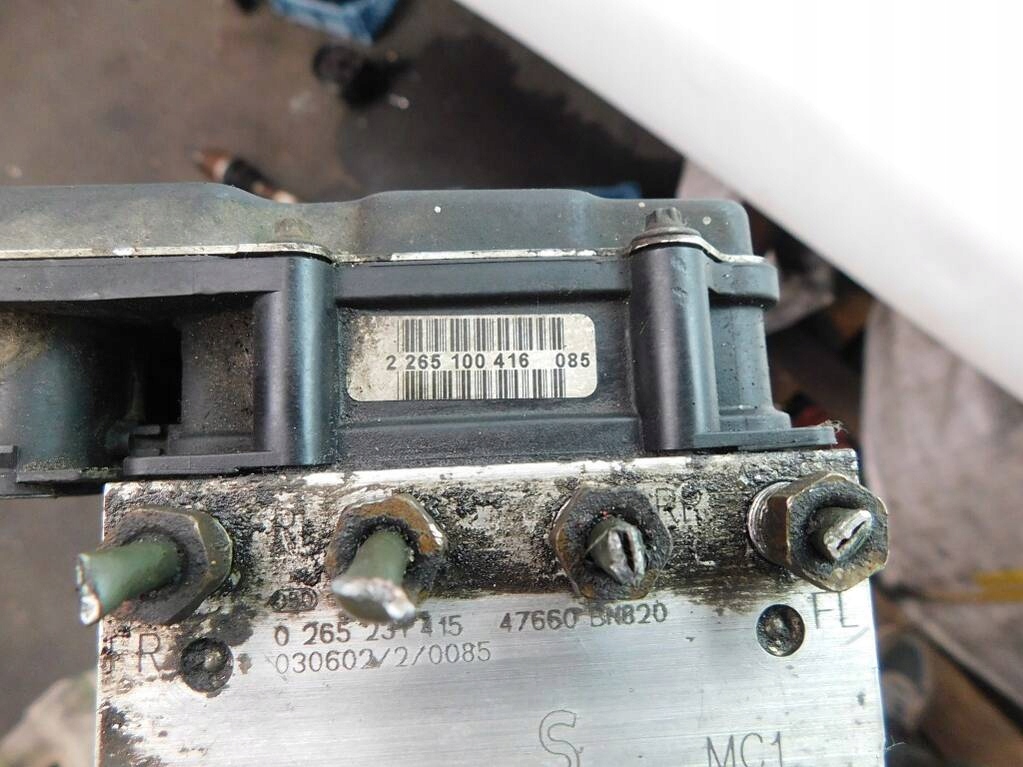 фото №9, Nissan almera n16 1.8 2003r насос abs 0265231415