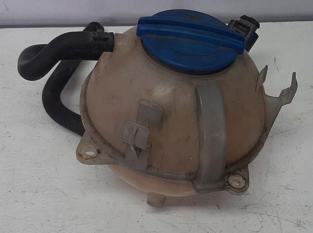 фото №6, Бак расширительный радиатора vw golf 5 v caddy