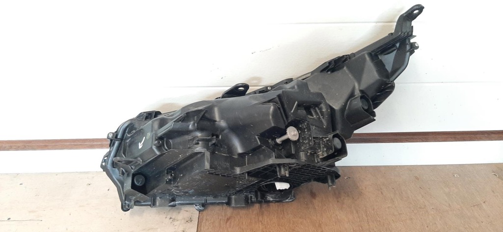 Фара правый  передняя перед lexus nx200 nx300 рестайлинг  full led европа в Украине