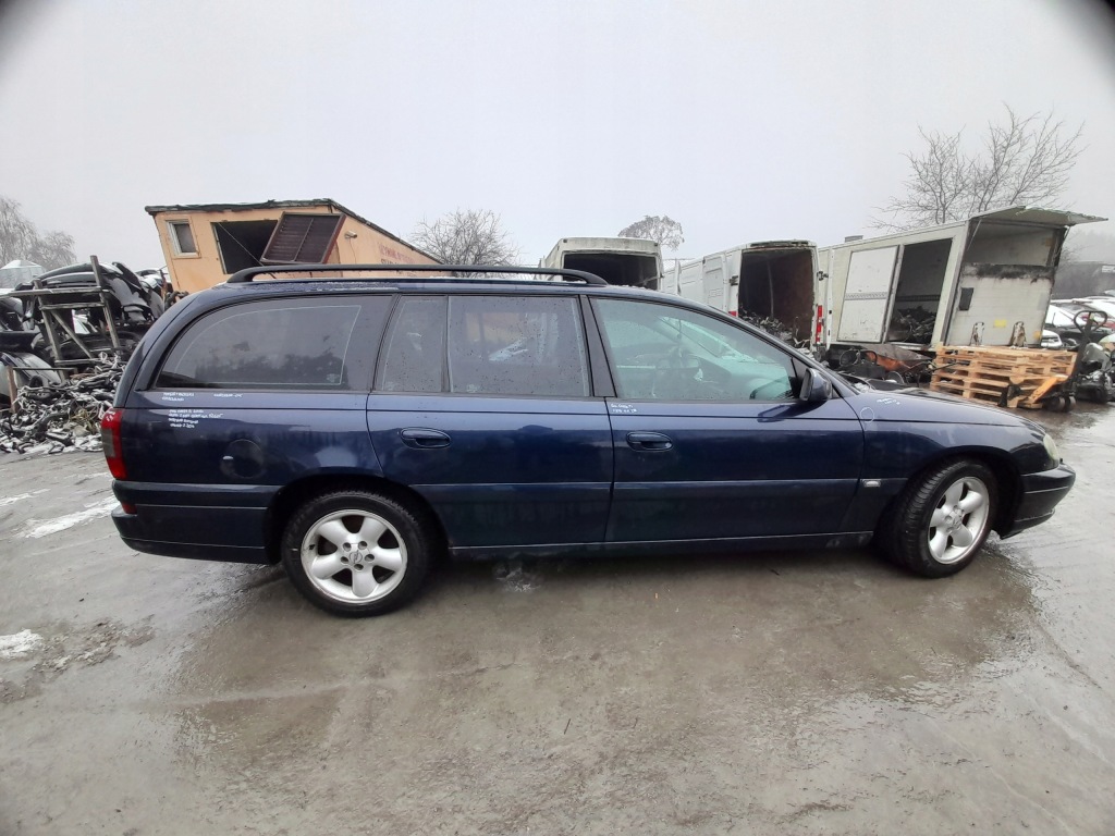 Opel omega b рестайлинг  крыло  правый  перед передний z20h Недорого