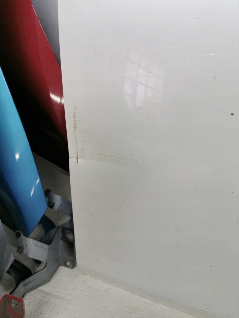 фото №12, Лампа задняя, капот, балка бампера nissan leaf