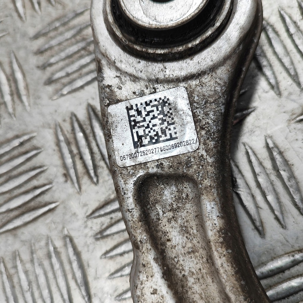 фото №6, Maserati ghibli 2022 права сторона верхній важіль задній