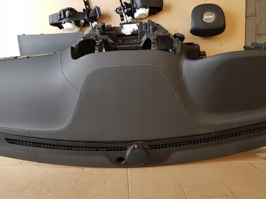 фото №5, Jeep grand cherokee wk2 18-приборная панель консоль подушка безопасности