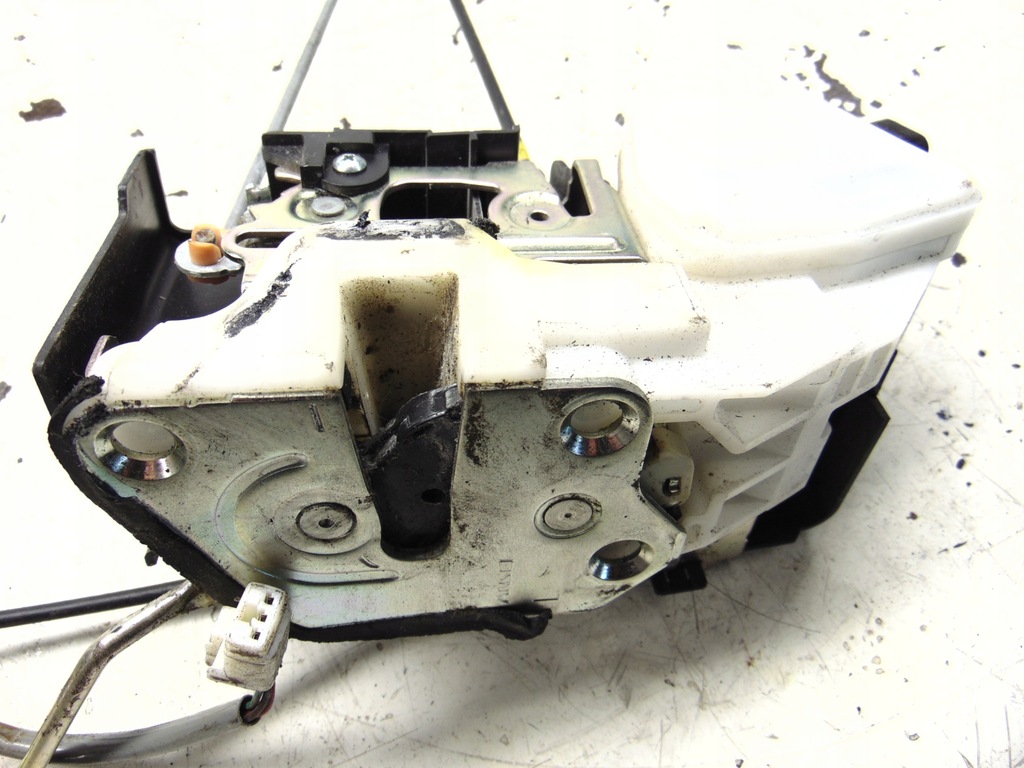 фото №7, Замок двері лівий перед mitsubishi pajero 4 iv 3d