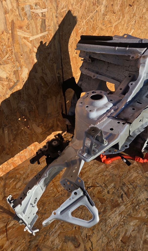 фото №2, Toyota yaris cross 2022- четверть левая перед