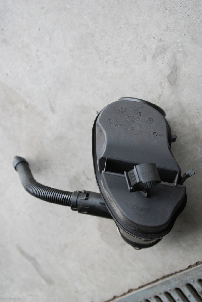 фото №6, Резонатор повітря bmw 1 f20 f21 116d 1.5d b37 15r