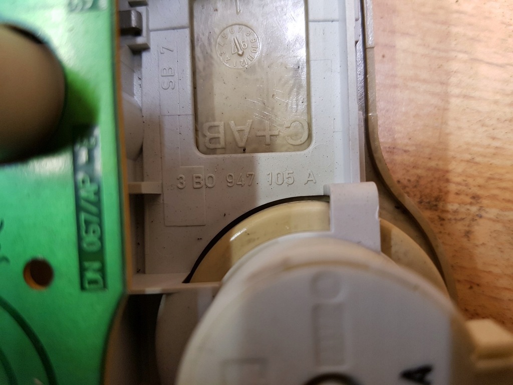 фото №3, Лампа освітлення салону vw passat b5