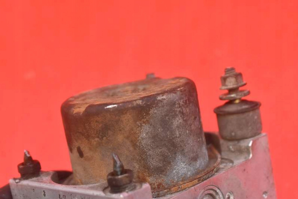 фото №10, Насос abs mn102311 mitsubishi outlander 1 i 2.0 16v 4x4 136 km 01-08