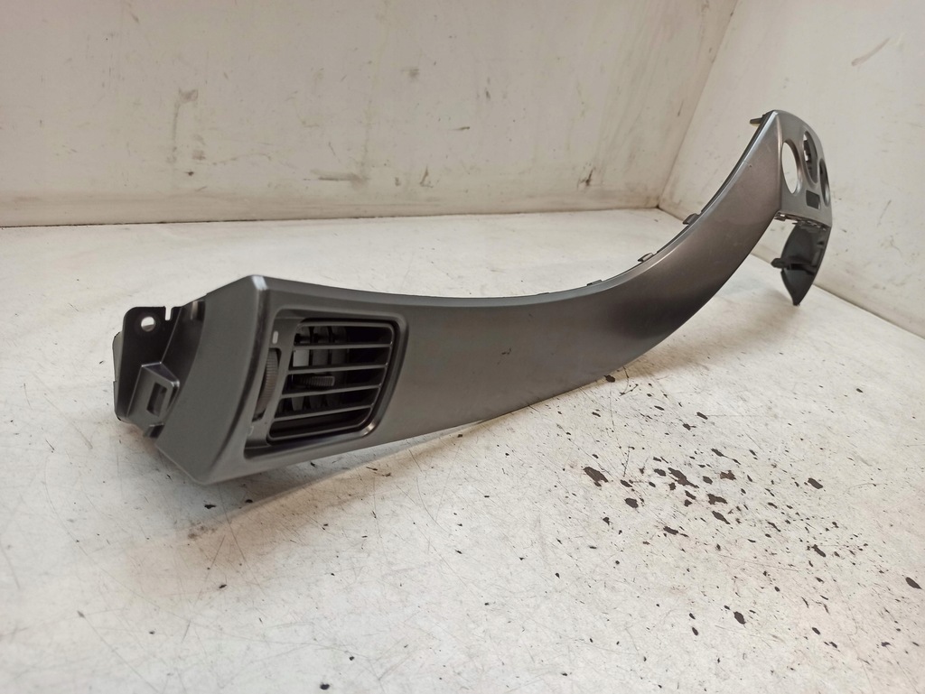 фото №7, Subaru forester iii молдинг декоративна консолі решітка обдув 66110fg000