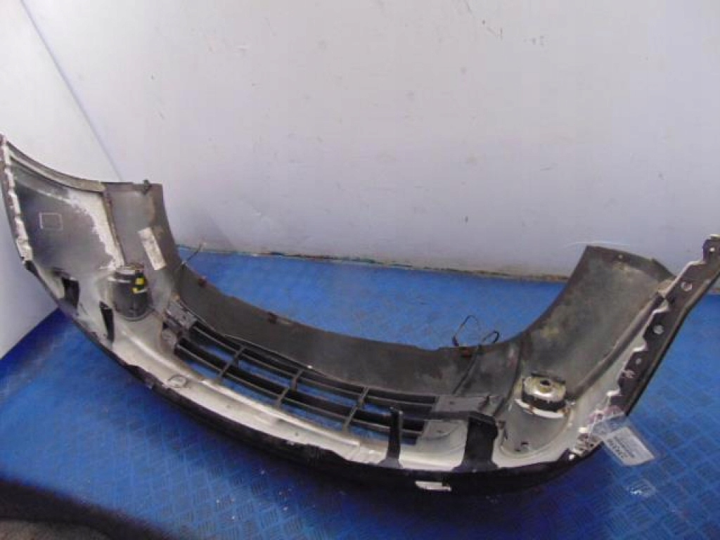 Ford mondeo mk 3 hb бампер перед код лакофарбового покриття чорний  металік Доставка