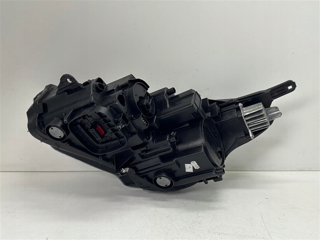 фото №4, Opel crossland x lift 20r+. права лампа перед full led