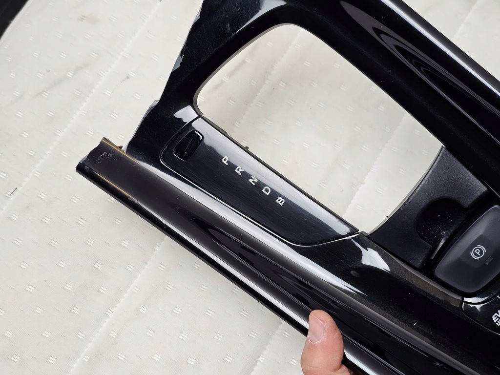 фото №7, Защита dekor заглушка переключатель туннель среднего toyota chr c-hr