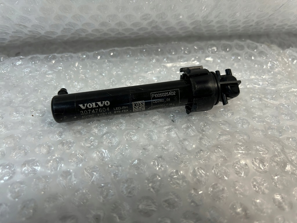 фото №1, Омыватель лампы правый volvo v60 ii s60 iii