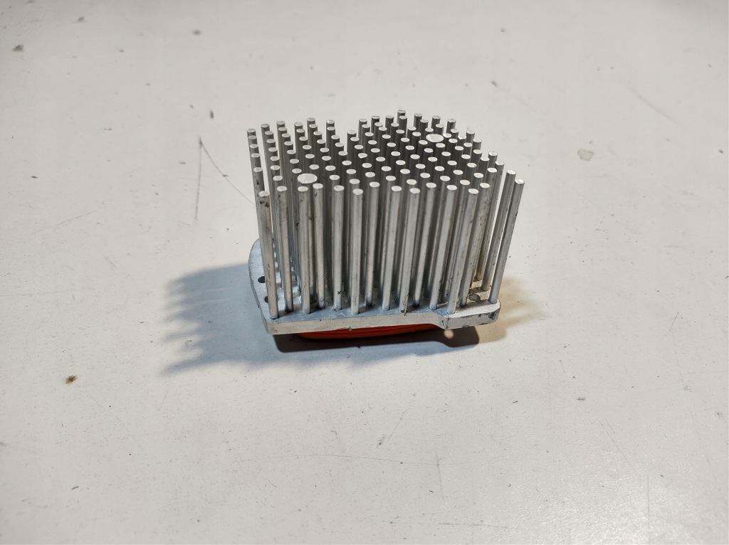 фото №1, Mg zs - преобразователь led лампы левый 200911