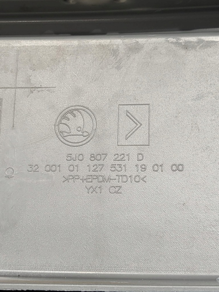 фото №9, Бампер перед передний skoda fabia 2 ii 5j lift 10-